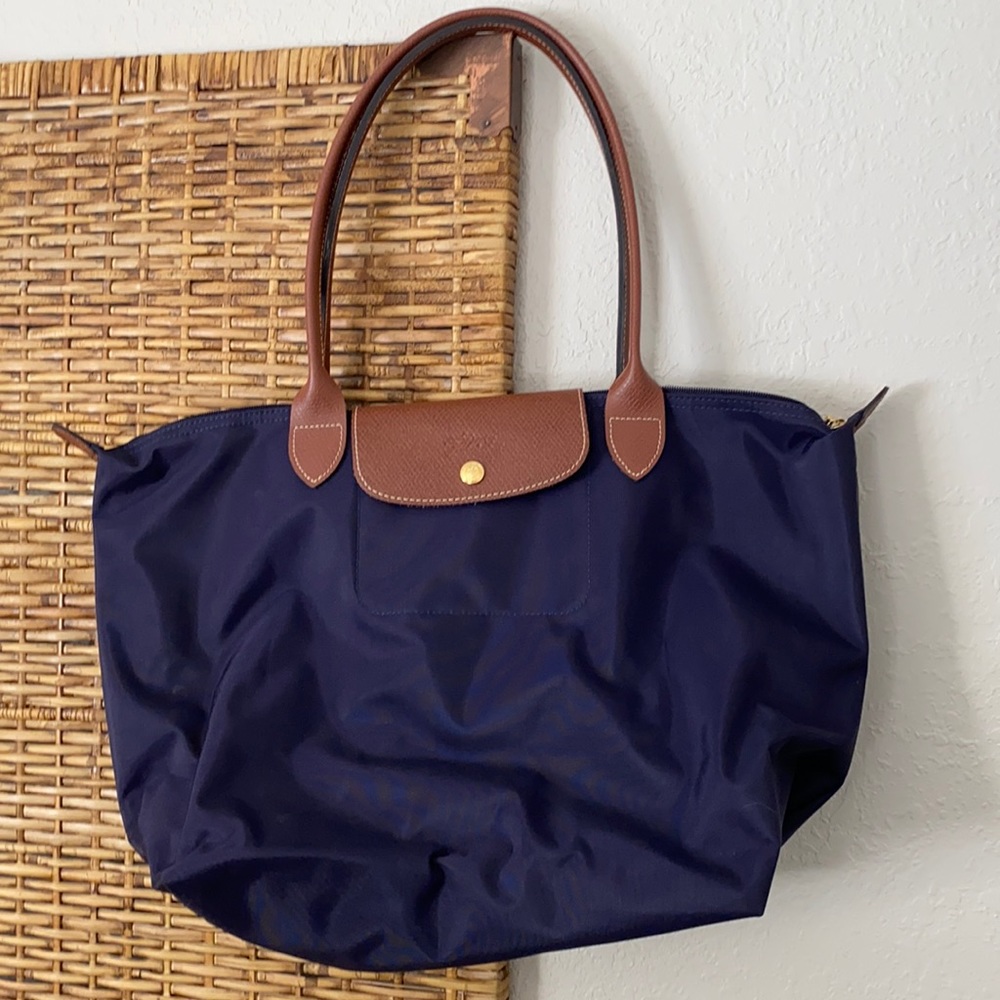 Navy Longchamp bag